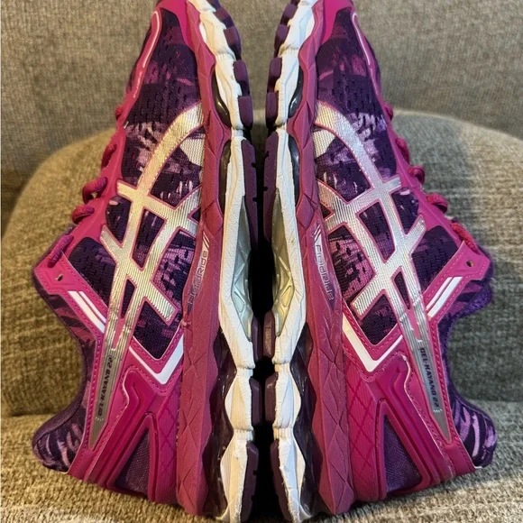 ASICS Women's GEL-Kayano 22 Size 8.5 - Picture 6 of 11
